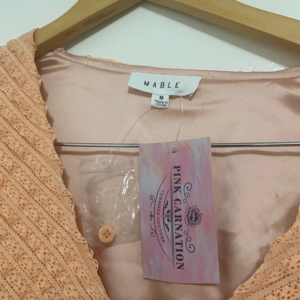 MARBLE Sunset Texture Cropped Top - Picture 3 of 5